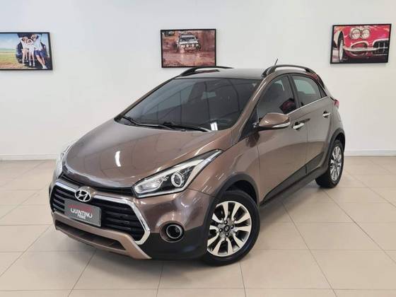 HYUNDAI HB20X 1.6 16V PREMIUM FLEX 4P AUTOMÁTICO HYUNDAI HB20X 1.6 16V PREMIUM FLEX 4P AUTOMÁTICO